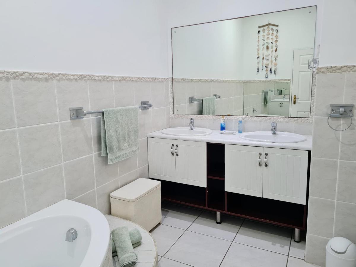 Shaka'S Seat Hotel Ballito Bagian luar foto